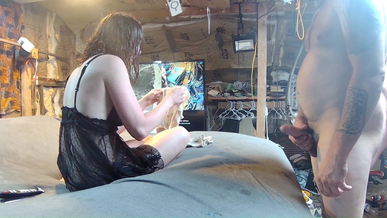 VinnyMacNDelilah: Delilah Cum in Mouth