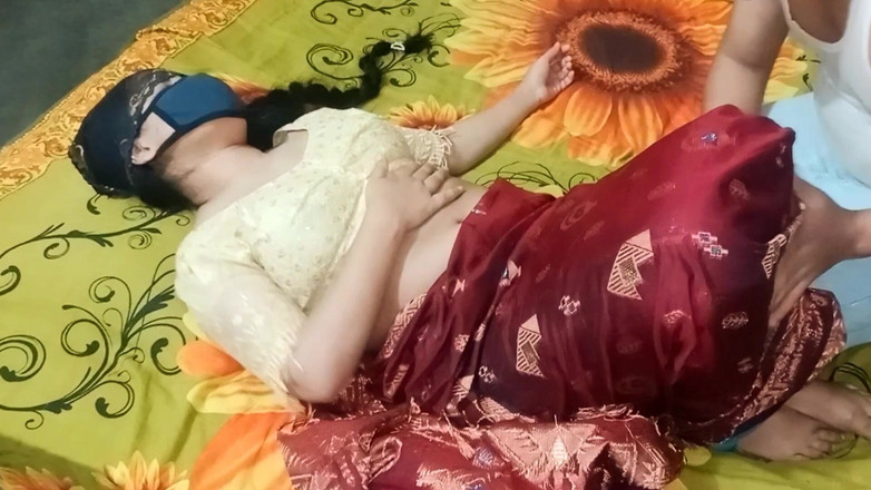 ValuableBridge1: 섹스하는 아름다운 인도 와이프