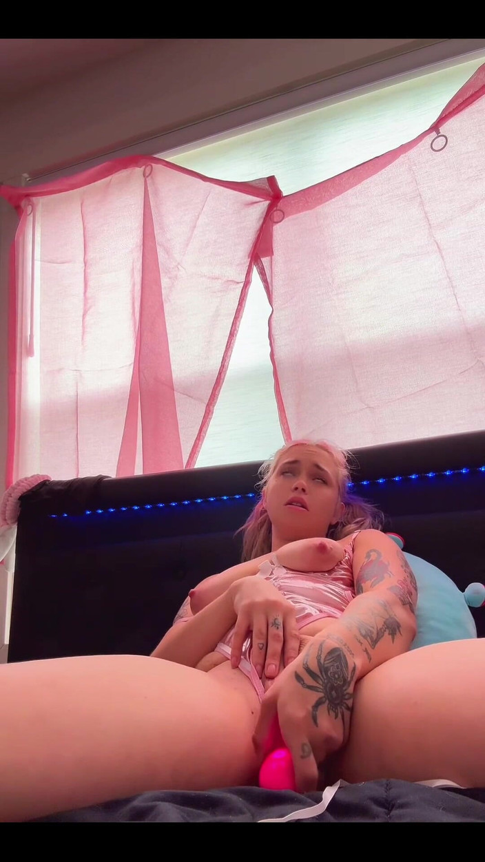 MimiBrooke: Watch Me Cum