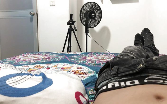 Dallanalove: Stiefschwester mit dicken titten ist gelangweilt und will spaß mit...
