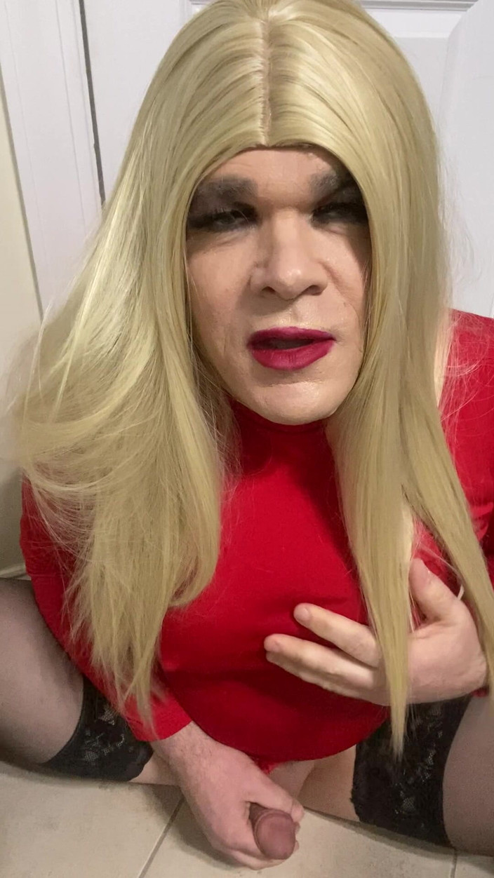 MadisonCD2025: Crossdresser miang yang didorong bercakap kotor dan kemudian mempunyai teman...