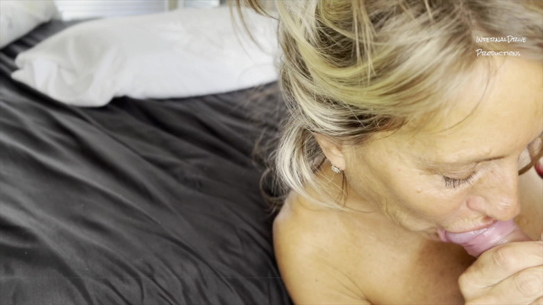 InternalDrive: Angel recebe anal duro