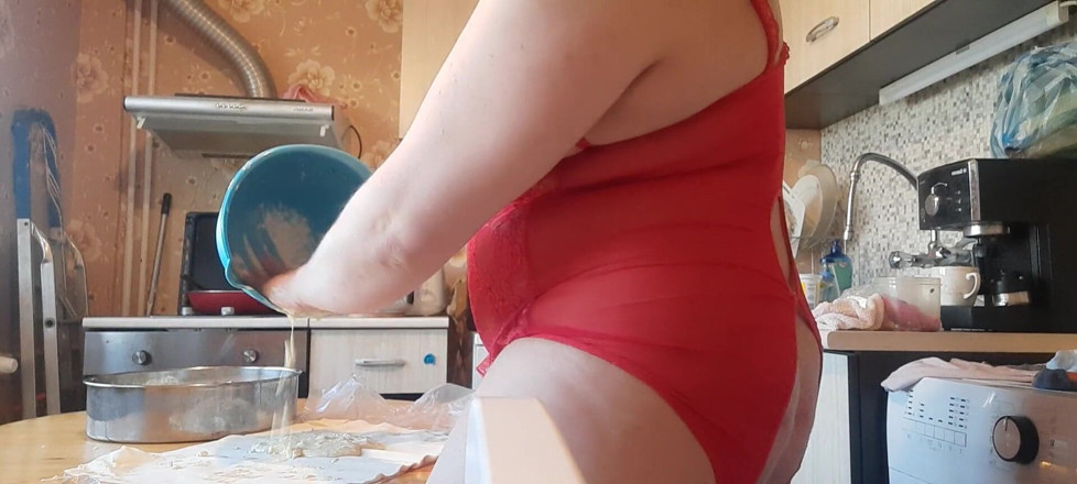 Putarankahotmilf: Gotowanie w seksownej bieliźnie i bujnej w dupie
