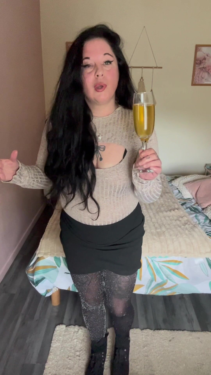 Maitresse Clara: Biraz saç kesimi mi?