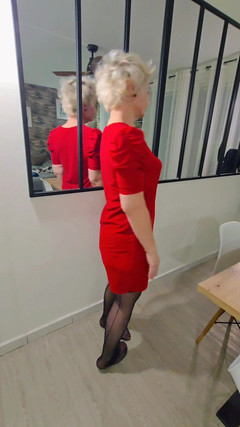 Sofy13: In My Red Dress Wearing a Suspender Belt I Offer...