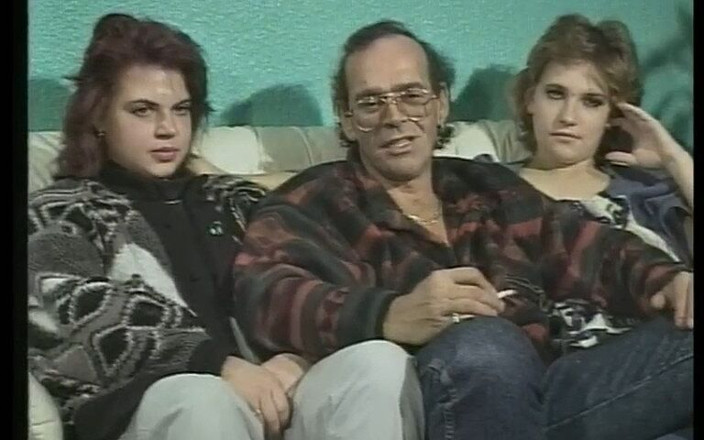 Strassenflirts by Magmafilm: El coqueteo callejero da lugar a un cuarteto animado