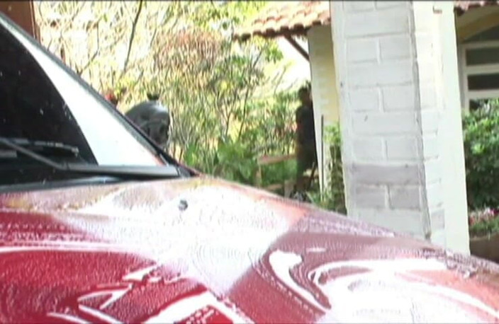 VOP Ebony Babes: Close-up sex on car video with BBC dude and big...
