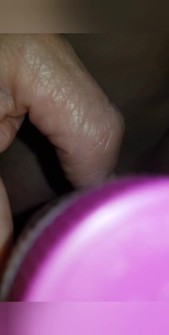 Jack Johny: Aku pertama kali ngentot memeknya pakai jari sampai aku crot...