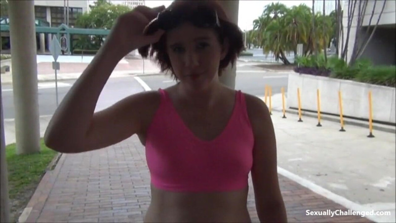 Desperate Pleasures: Jogger ditantang secara seksual