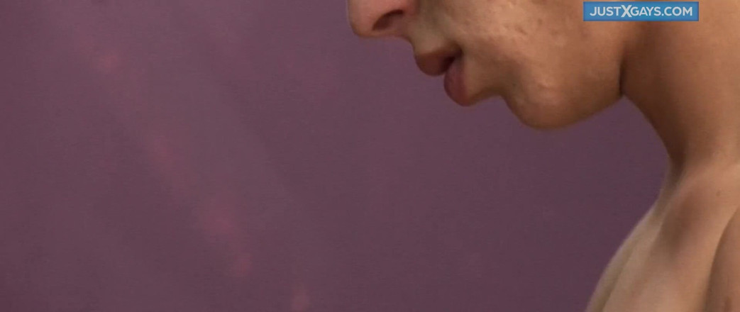 Just x gays: Rychlé kouření na záchodě