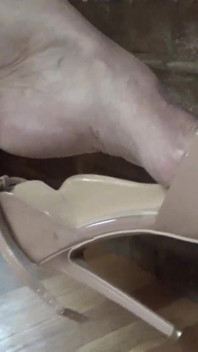 Fan Request Step Stepmother Wants You to Jack off on Her Feet JOI