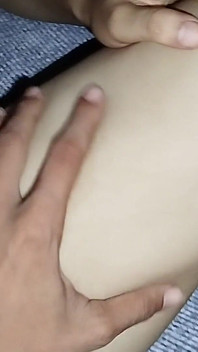 새 남친과 하드코어하게 따먹히는 인도 미녀