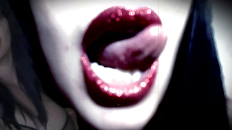 Goddess Misha Goldy: 내 매혹적인 입술 - 지옥의 문입니다! 을 삼키는 페티쉬!