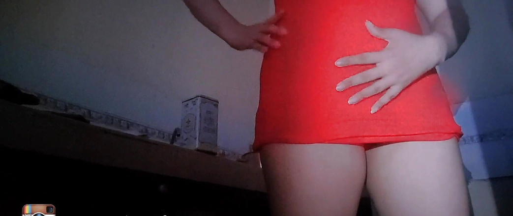 katha: Sexy milfka šuká svého šprta v kuchyni