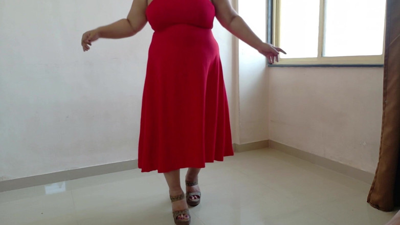 Hot Pavitra: 色情