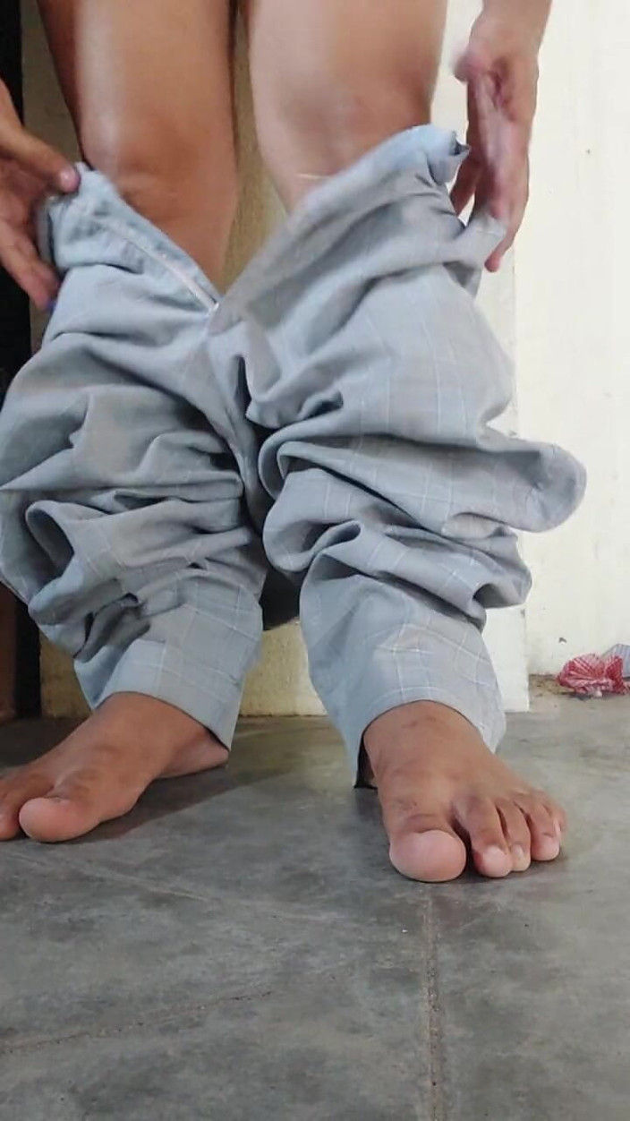 Bigcocka: 午後は一人でマッサージを楽しんでいます