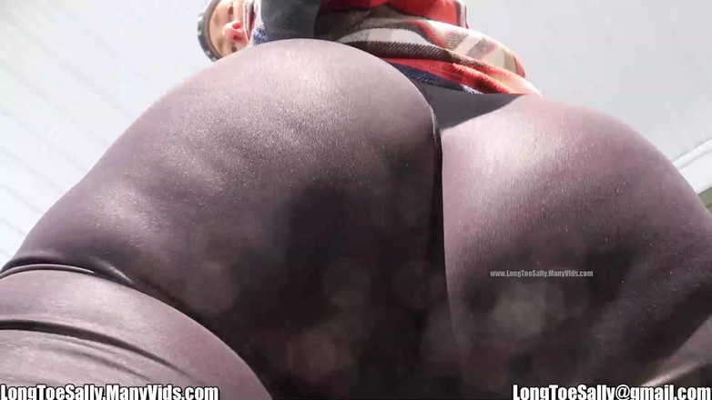 Long Toe Sally Big Buns: BBC Born ready pov1