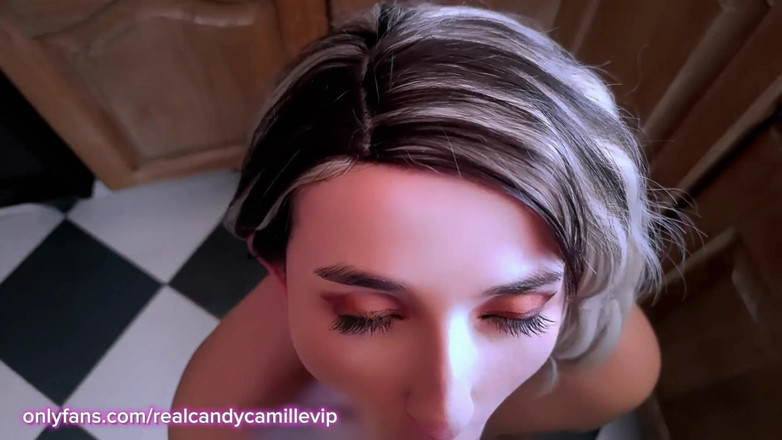 Candy Camille: Я трахаю свою зведену сестру на кухні, поки наших батьків немає
