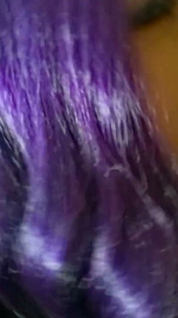 我用紫色假发抽插屁股粉碎了性感的stella mae