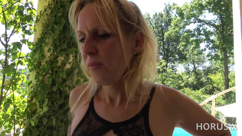 Horus X: La miLF francese lenny lo prende nel culo