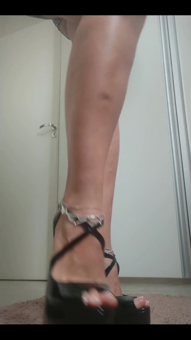 What Are You Waiting to Ask for Yours? (Kiffa Feet) What Are You Waiting to Ask for Yours? (Kiffa Feet)
