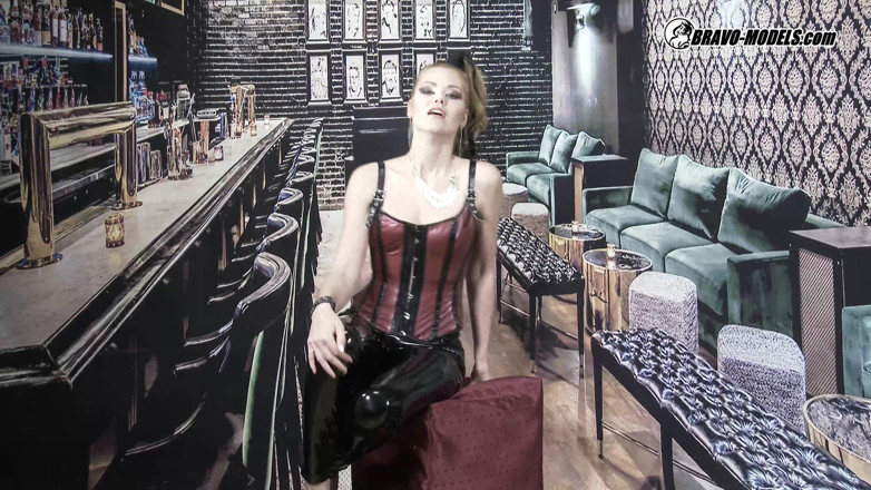 Bravo Models Media: 459 - Izzy Delphine