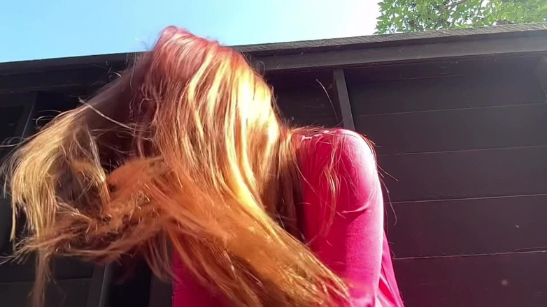 Artemisia Love: La milf italiana tettona artemisia love sessione bollente all'aperto feticcio...