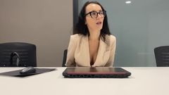 Eva Keks: Hayalindeki sekreter