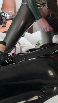 Scally Rubber Milking [hotel Collection] [moment]