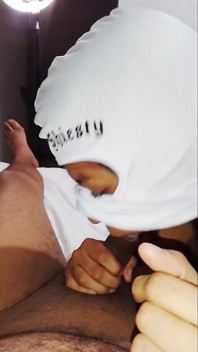 Seks oral kaya dari adik tiri kecil saya