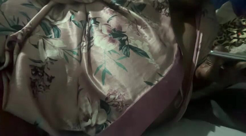 Legendary Booty Overdose: Zralá MILFka se nudí a čeká na tebe