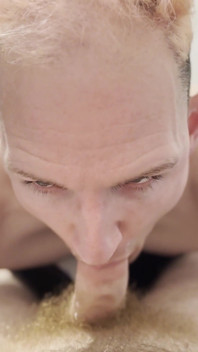 Замкнений twink трахається з гарячим ведмедем, частина 1