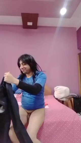 Cute & Nude Crossdresser: Cute sissy crossdresser femboy Sweet Lollipop in her sweet bedroom.