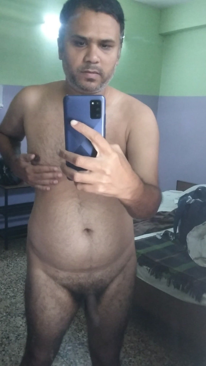 Nani Top: Bermain kongkek dengan batang bogel saya adalah percuma untuk awak.