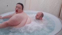 SSBBWLadyBrads: Товстушка займається сексом у гарячій ванні раком