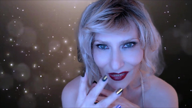 Mistress Chadford: Golden Goddess हिलाने के निर्देश