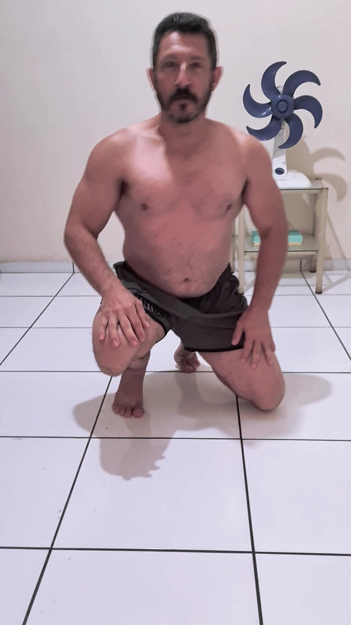 Punchbagplz: Train with the Heel - Gouine Wrestling POV