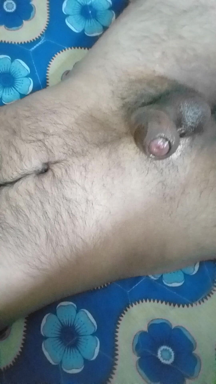 Raaz26d: Olejowanie i masturbacja mojego dużego kutasa, myśląc o krzywym dużym...