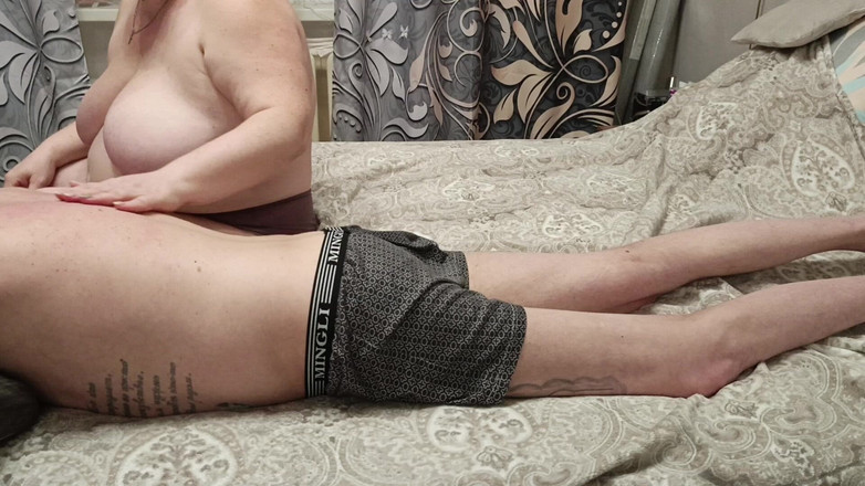 Zona901: Vecina a făcut masaj și muie cu înghițire de spermă