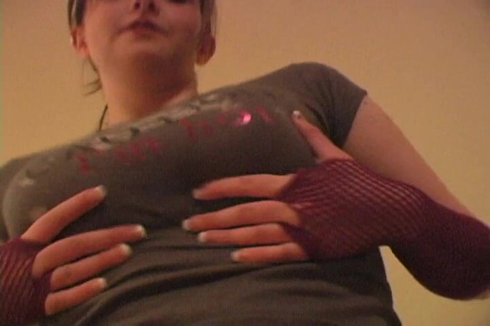 Solo Dream Babes: Gagici de vis solo: Liz și țâțele ei uimitoare