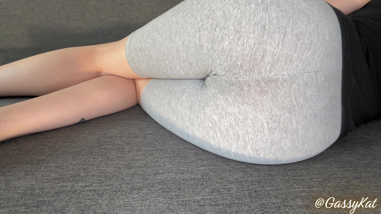 GassyKat: Legginsy Fart POV - smród wysadzony prosto w twarz