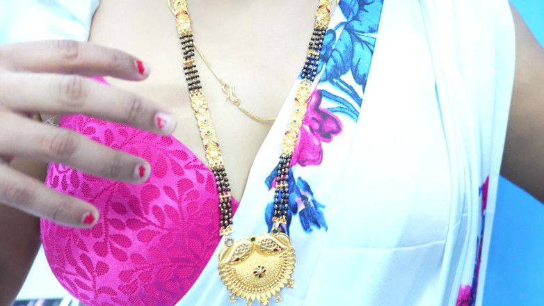 Nelam bhabhi: Desi Bhabhi Masaj și sex anal audio sexy