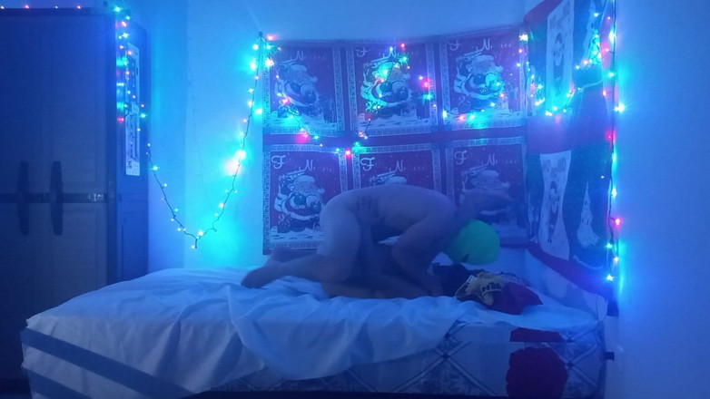 Martin13: Горячая и грязная рождественская секс-история между мачехой и пасыноком