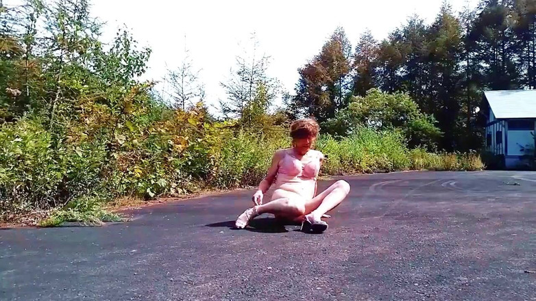 Pai-chan: Nuda pai-chan nel parco primaverile