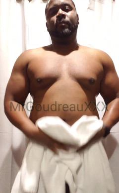 MrGoudreauXXX: 自慰熊大黑屌 第29部分