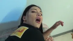 Porno caliente con mi linda hermanastra