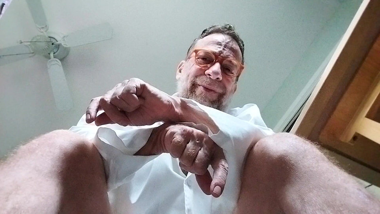 Hairyartist: Sen benim küçülen test sabırlım oldun