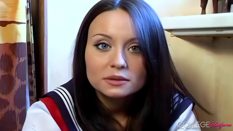 College Uniform: Intervju med Carla Brown