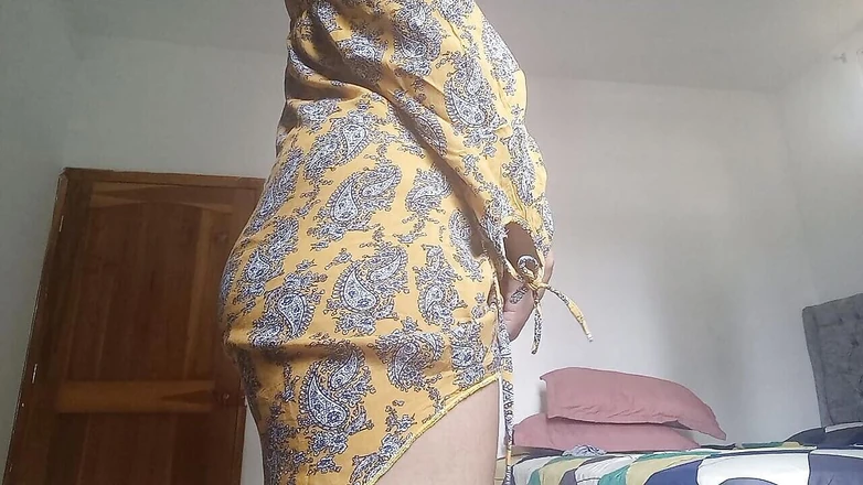 PATY PATY: Corre conmigo !! Morena mexicana se desnuda y se masturba mientras...