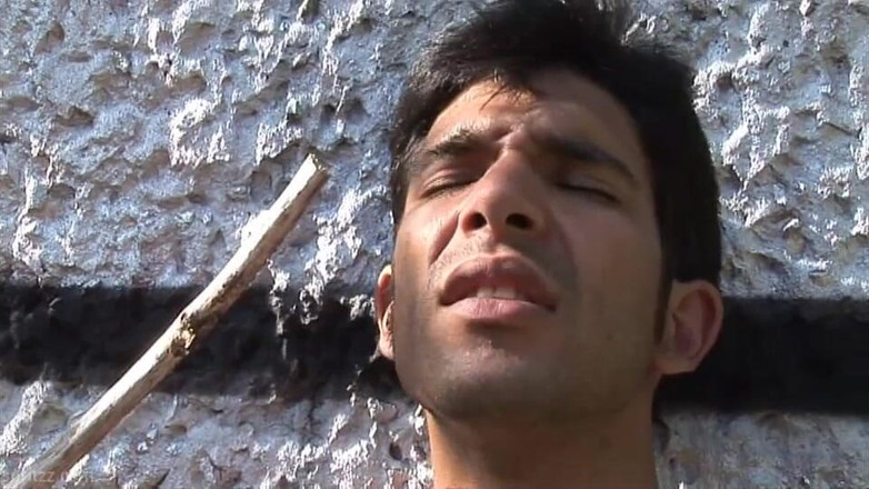 Spritzz: Nascondersi per masturbarsi